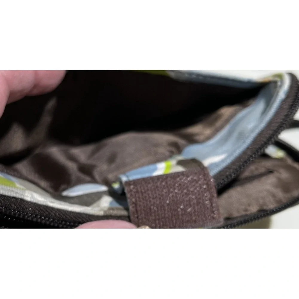 Thirty-One Wristlet Cool Zip Wallet Clutch With Card‎ Slots Inside Change